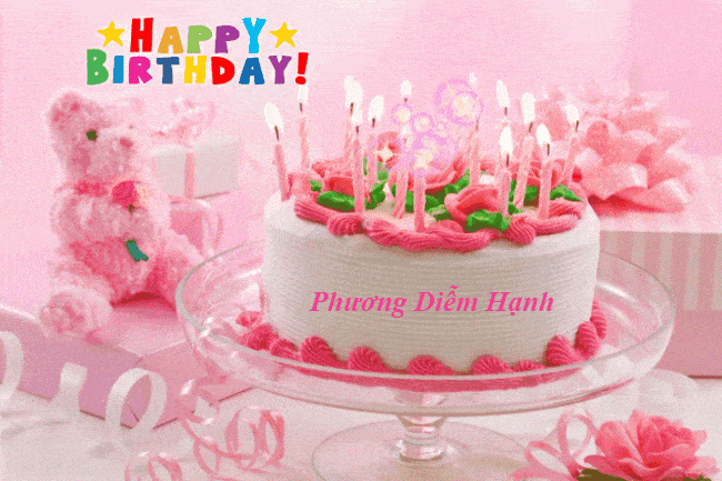 Chiếc bánh gato kết hợp những cây nến chuyển động lung linh