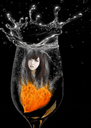 Hình ảnh chiếc ly nước chuyển động nghệ thuật