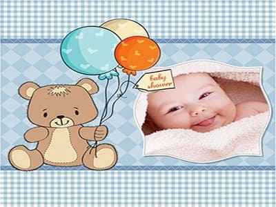 Khung ảnh bé yêu bên gấu bông và bong bóng bay