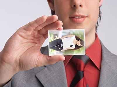 Tạo ảnh với khung ảnh khoe bạn gái trên tay cực chất