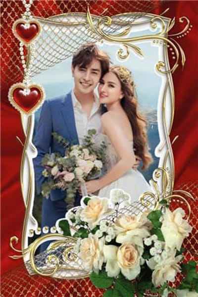 Ghép ảnh vào khung ảnh cưới trang trí 2 trái tim cùng những bông hoa hồng
