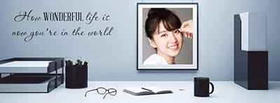 Tao ảnh bìa facebook nghệ thuật với tông màu đen trắng sang trọng