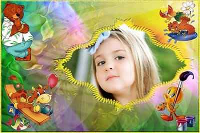 Ghép ảnh vào khung hình nhật vật hoạt hình dễ thương tạo nên bức tranh nhiều màu sắc