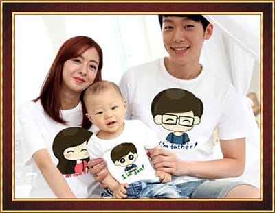 Khung ảnh gỗ trang trí những đường viền ánh vàng đẹp mắt