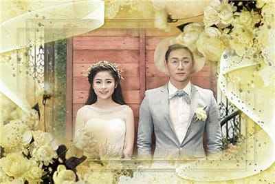 Khung ảnh hoa nền vàng