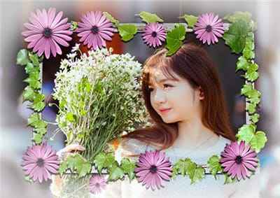 Khung ảnh trang trí dây hoa màu tím