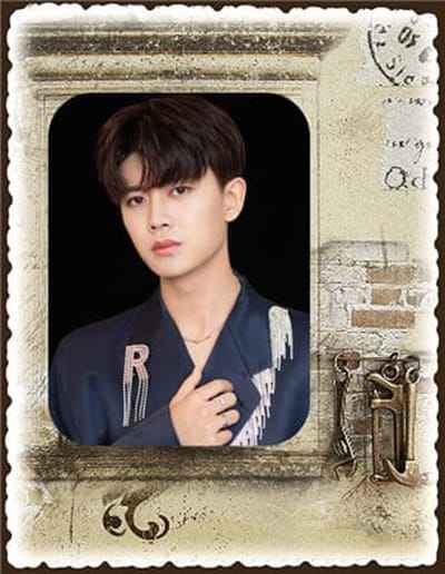 Khung ảnh với hình chiếc neo và bức tường cổ xưa