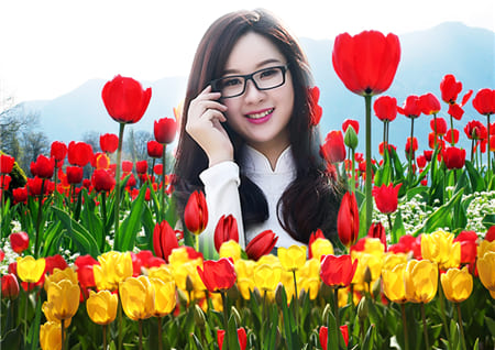 Ghép khung ảnh trên cánh đồng hoa Tulip, tạo ảnh đẹp Selfie