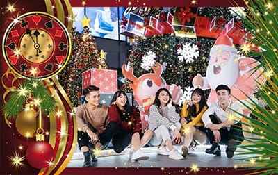 Khung ảnh chúc mừng giáng sinh với chiếc đồng hồ trang trí lá bài nghệ thuật