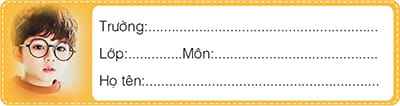 Ghép ảnh đại diện vào khung ảnh màu vàng cam để tạo nhãn vở dài nằm phía dưới trang đẹp