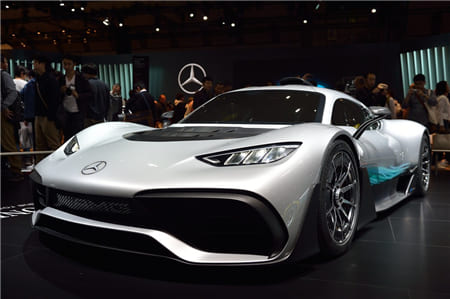 Siêu xe Mercedes-AMG Project One (2.7 triệu USD)