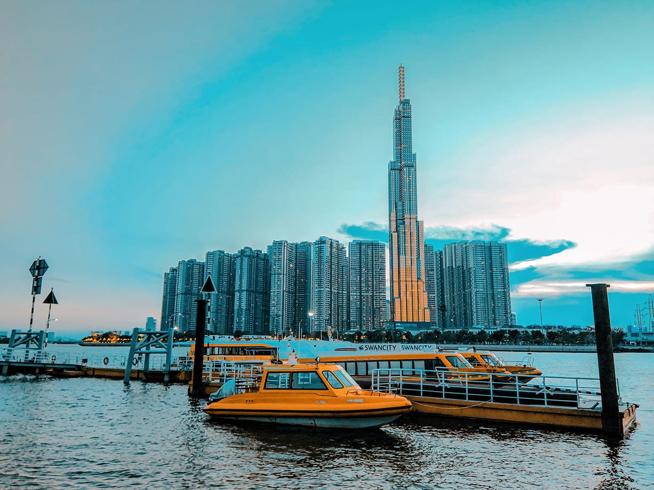 Xem hình ảnh Tòa nhà Landmark 81 - Thành phố Hồ Chí Minh, Việt Nam (461,3 mét)