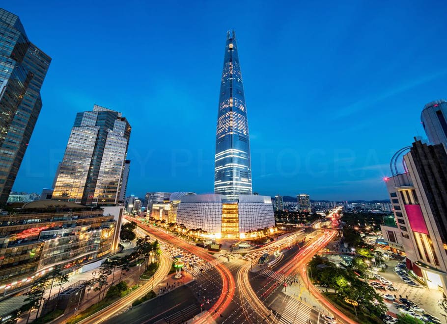 Tòa nhà Lotte World Tower - Seoul, Hàn Quốc (555 mét)
