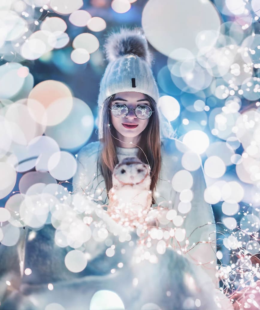 Xem hình ảnh nghệ thuật về hiệu ứng ánh sáng và cô gái xinh đẹp