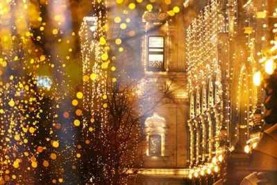 Xem hình ảnh nghệ thuật với khung cảnh dát vàng đẹp mắt