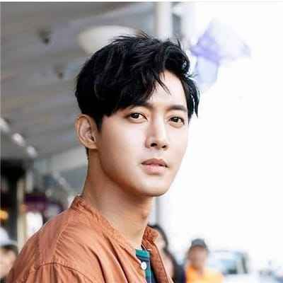 Xem hình ảnh nam diễn viên Hàn Quốc Kim Hyun Joong