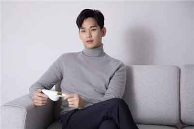 Xem hình ảnh nam diễn viên Hàn Quốc Kim Soo Hyun