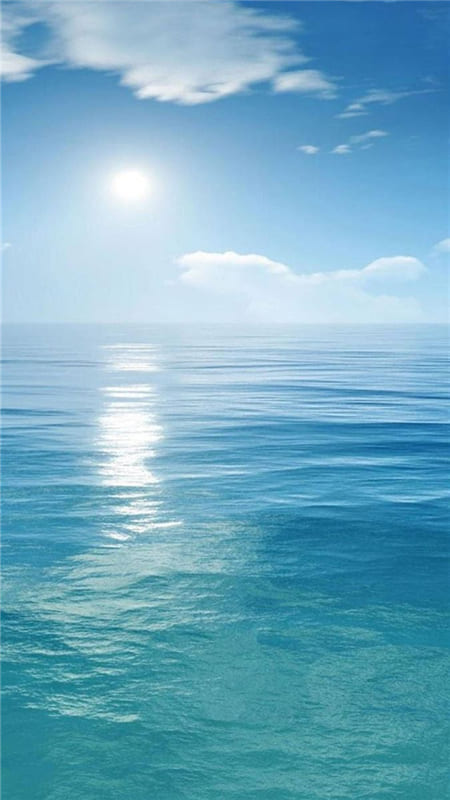 Hình ảnh biển đẹp với làn nước trong xanh làm hình nền điện thoại