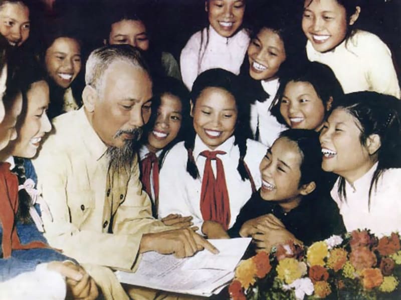 Tuyển chọn những hình ảnh đẹp nhất về Bác Hồ kính yêu 16