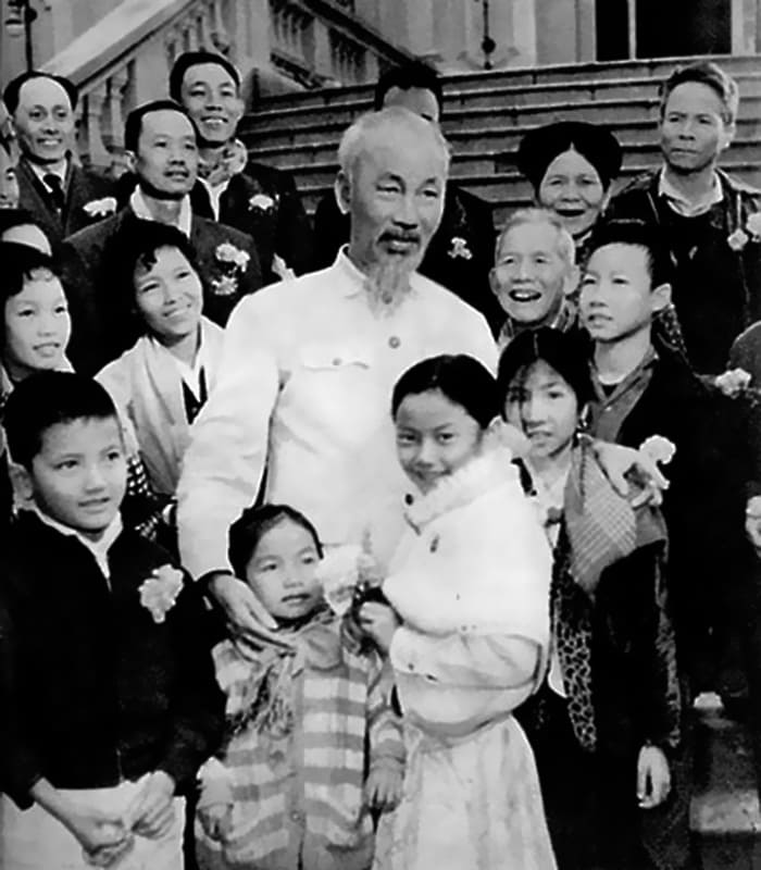 Tuyển chọn những hình ảnh đẹp nhất về Bác Hồ kính yêu 25