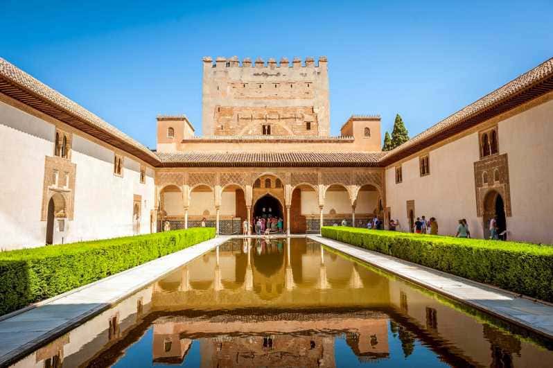 LÂU ĐÀI ALHAMBRA, TÂY BAN NHA