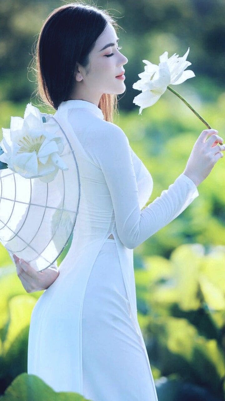 Tổng hợp những cô gái mặc áo dài đẹp nhất Việt Nam 18