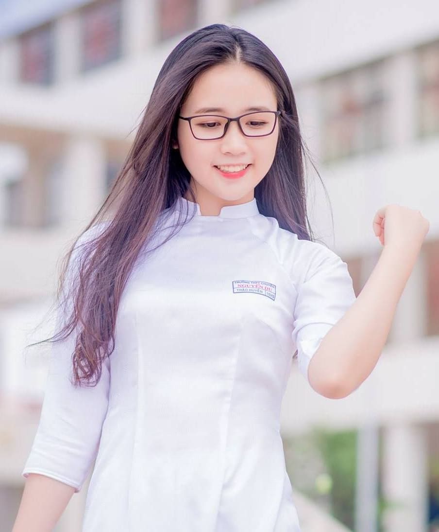 Tổng hợp những cô gái mặc áo dài đẹp nhất Việt Nam 42