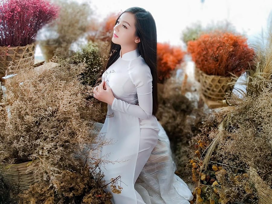 Tổng hợp những cô gái mặc áo dài đẹp nhất Việt Nam 45